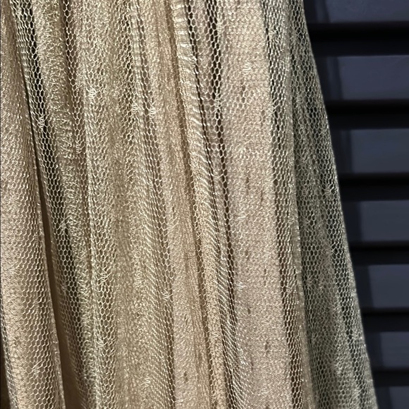 Mia Joy Girl’s Elegant Pea Green Dress, Floral Embroidery, Swiss Dot Tulle Size6 - Picture 15 of 16